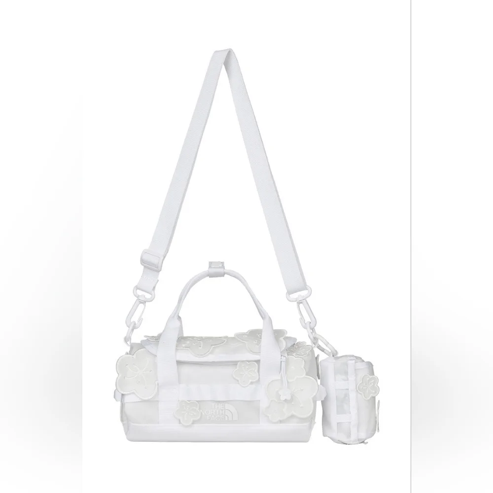 TNF x Cecilie Bahnsen Maria Base Camp Clutch White Floral Translucent NWT - Picture 4 of 9